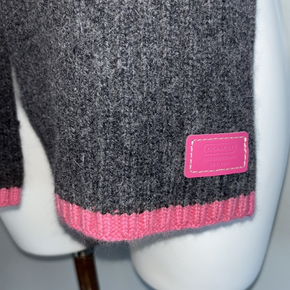 NWOT Wool coach scarf - Picture 3 of 4